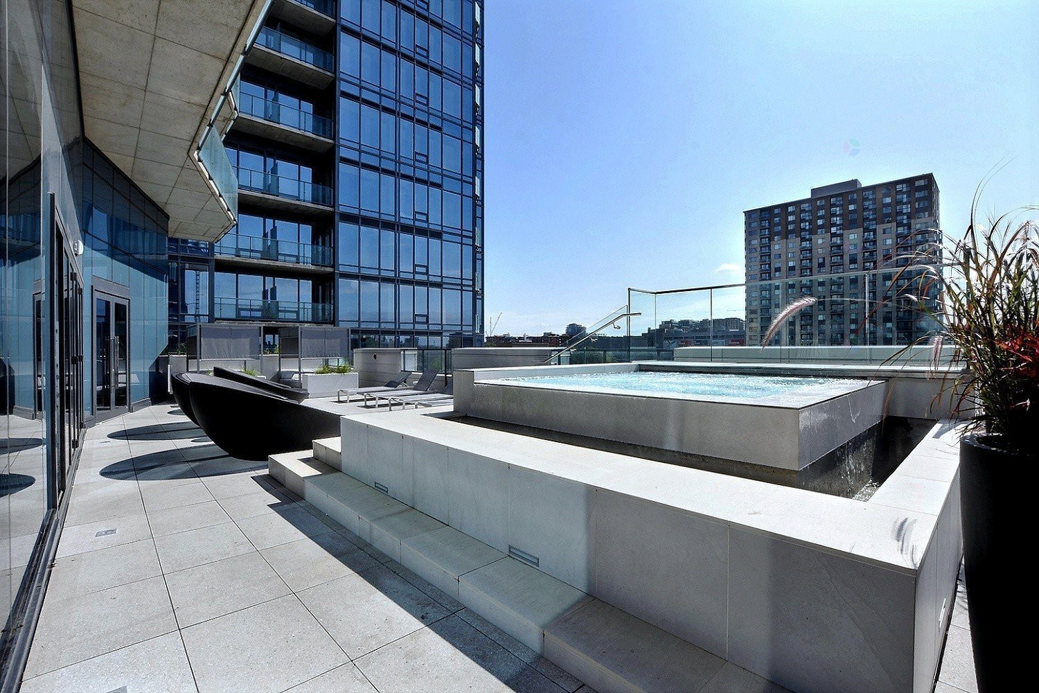 









1188


Rue St-Antoine O.

, 3111,
Montréal (Ville-Marie),




QC
H3C1B4

