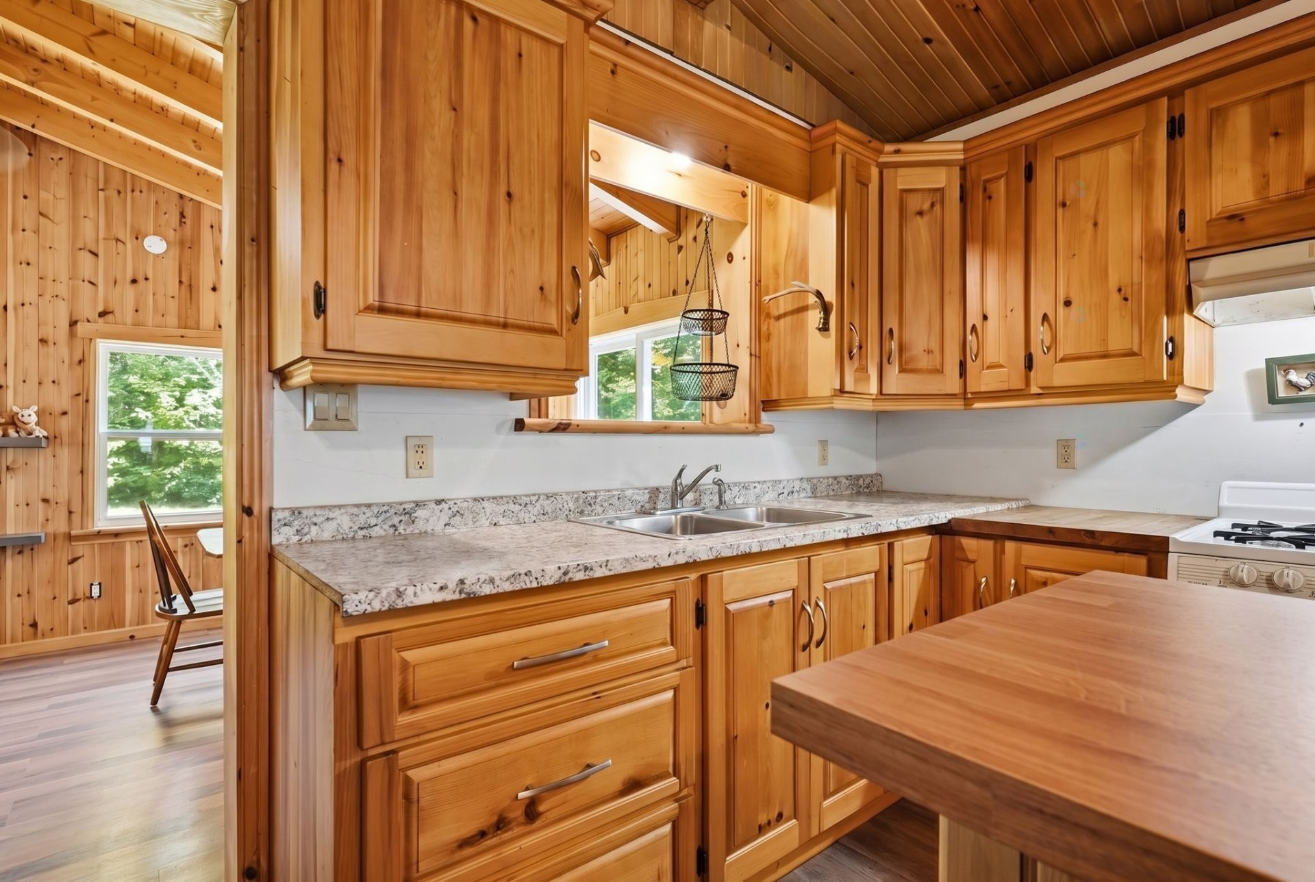 









267


Ch. du Rang-A

,
Otter Lake,




QC
J0X2P0

