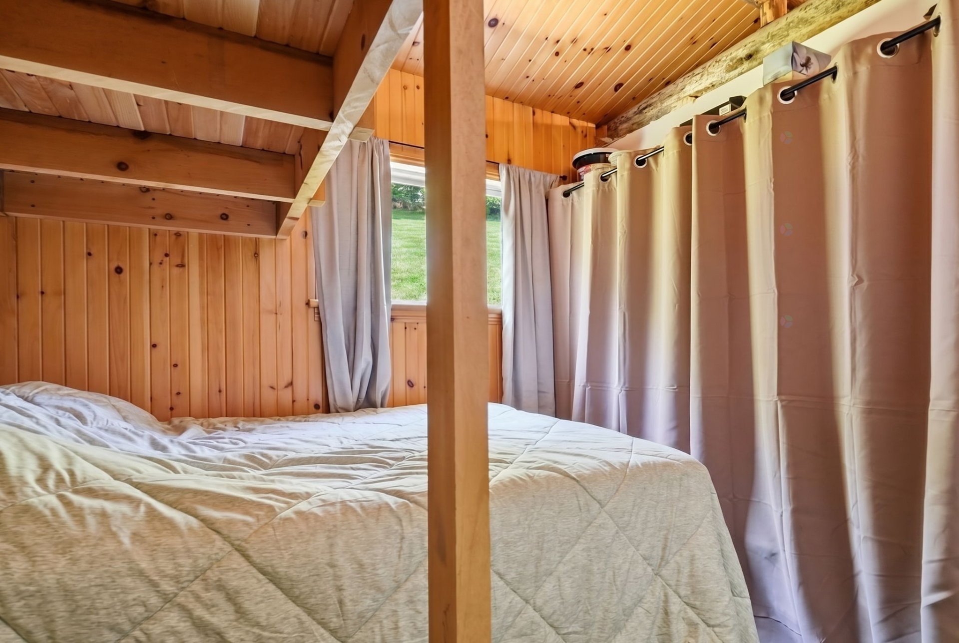 









267


Ch. du Rang-A

,
Otter Lake,




QC
J0X2P0

