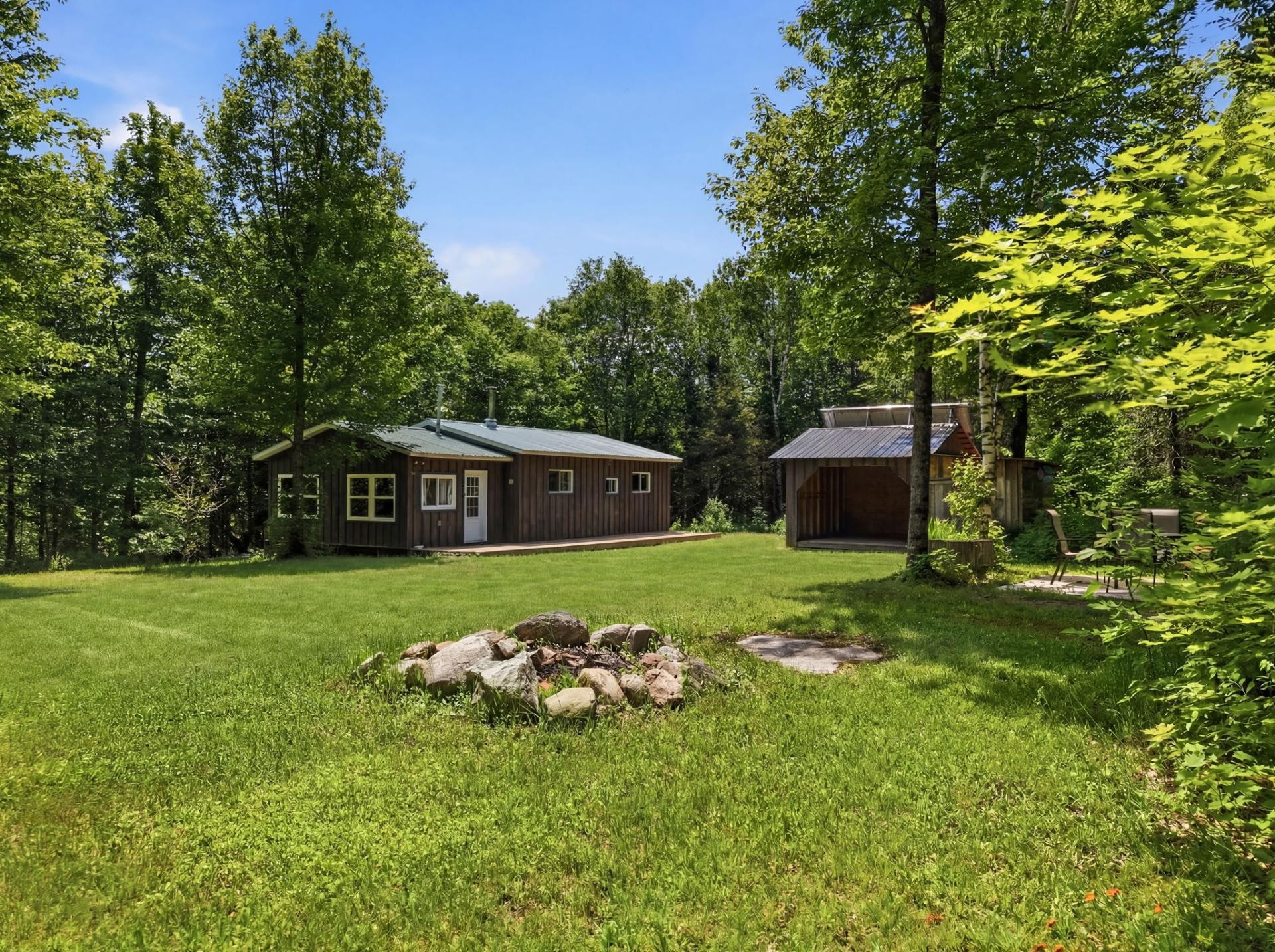 









267


Ch. du Rang-A

,
Otter Lake,




QC
J0X2P0

