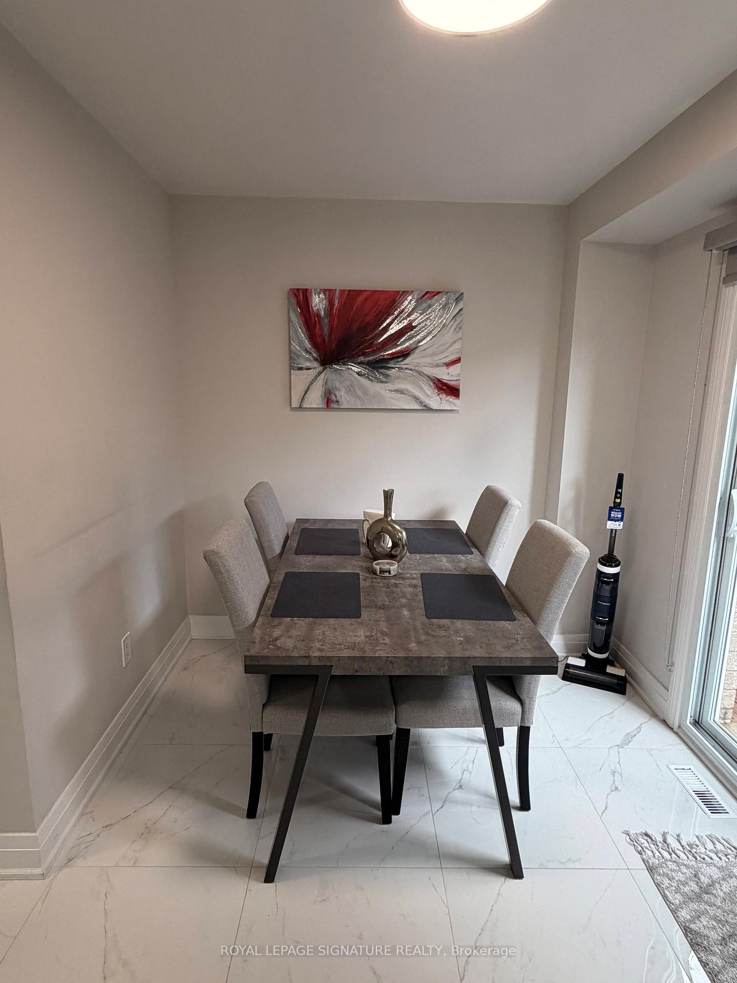 









118


Athabaska

Road,
Barrie,




ON
L4N 8E5

