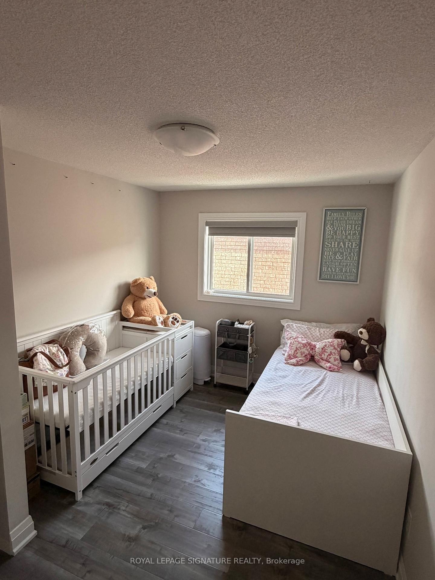 









118


Athabaska

Road,
Barrie,




ON
L4N 8E5

