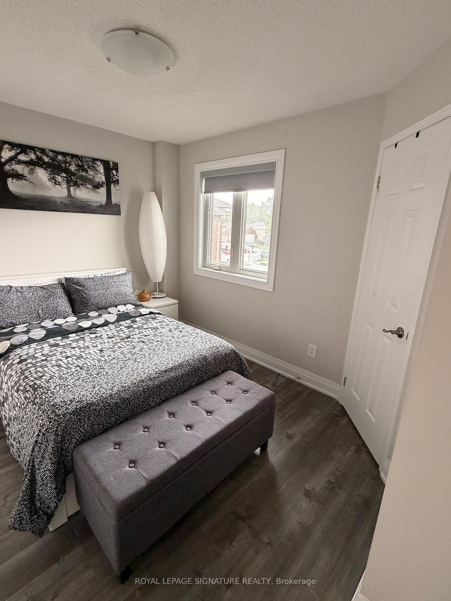 









118


Athabaska

Road,
Barrie,




ON
L4N 8E5

