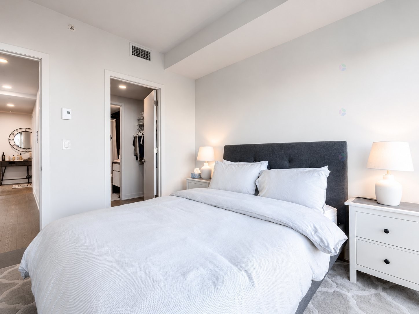 









1188


Rue St-Antoine O.

, 1104,
Montréal (Ville-Marie),




QC
H3C1B4

