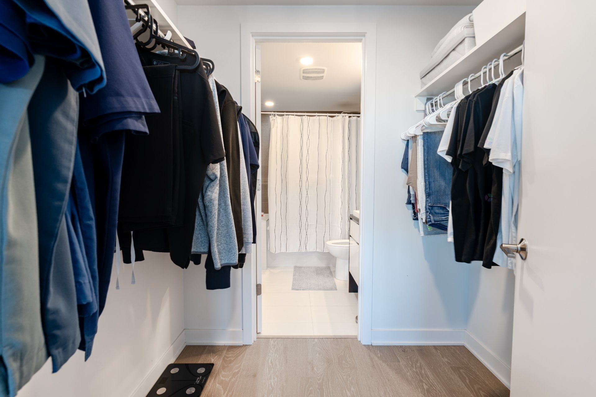 









1188


Rue St-Antoine O.

, 1104,
Montréal (Ville-Marie),




QC
H3C1B4


