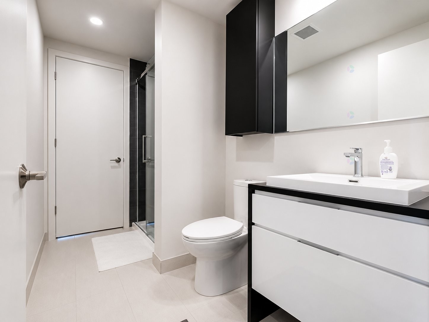 









1188


Rue St-Antoine O.

, 1104,
Montréal (Ville-Marie),




QC
H3C1B4

