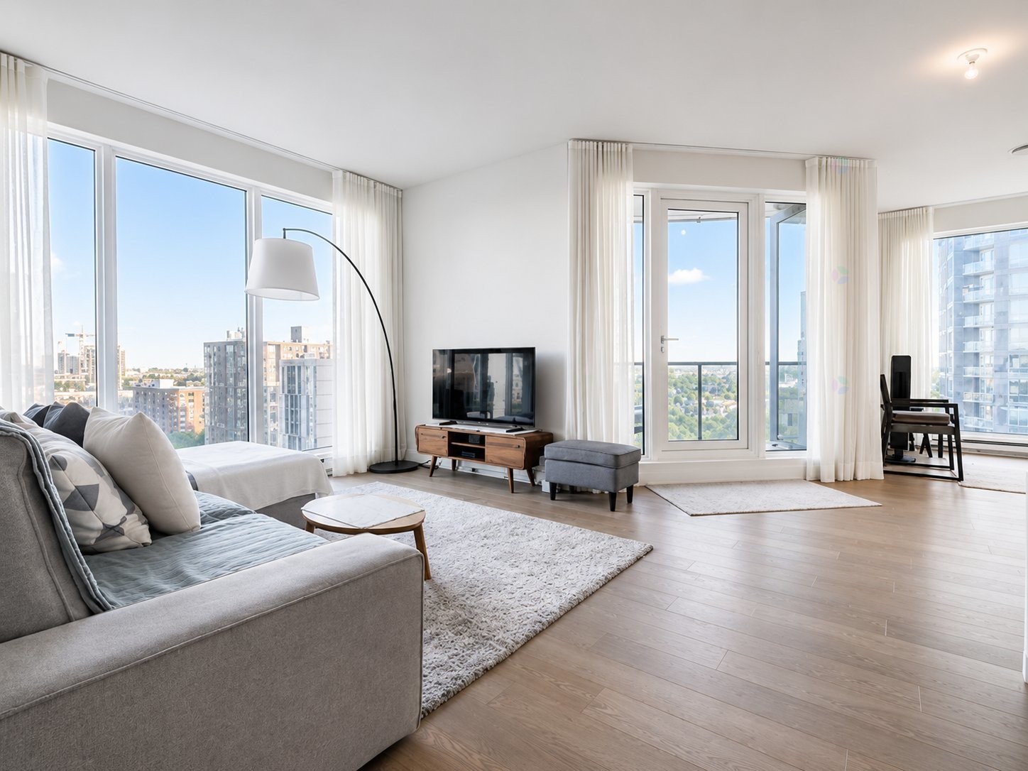 









1188


Rue St-Antoine O.

, 1104,
Montréal (Ville-Marie),




QC
H3C1B4

