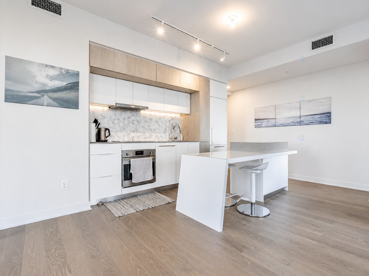 









1188


Rue St-Antoine O.

, 1104,
Montréal (Ville-Marie),




QC
H3C1B4

