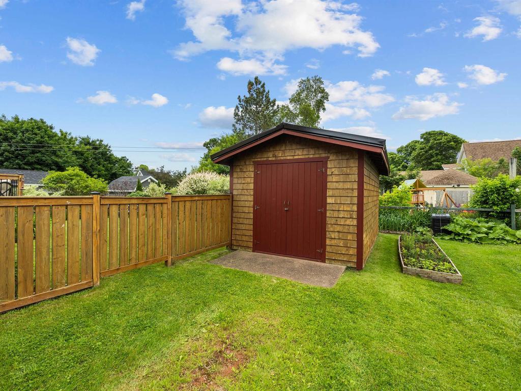 












190 HARVARD Street

,
Summerside,




PE
C1N 1R6

