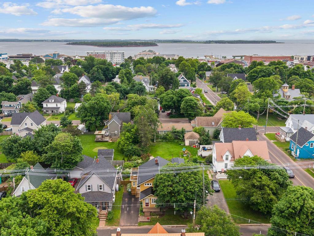 












190 HARVARD Street

,
Summerside,




PE
C1N 1R6


