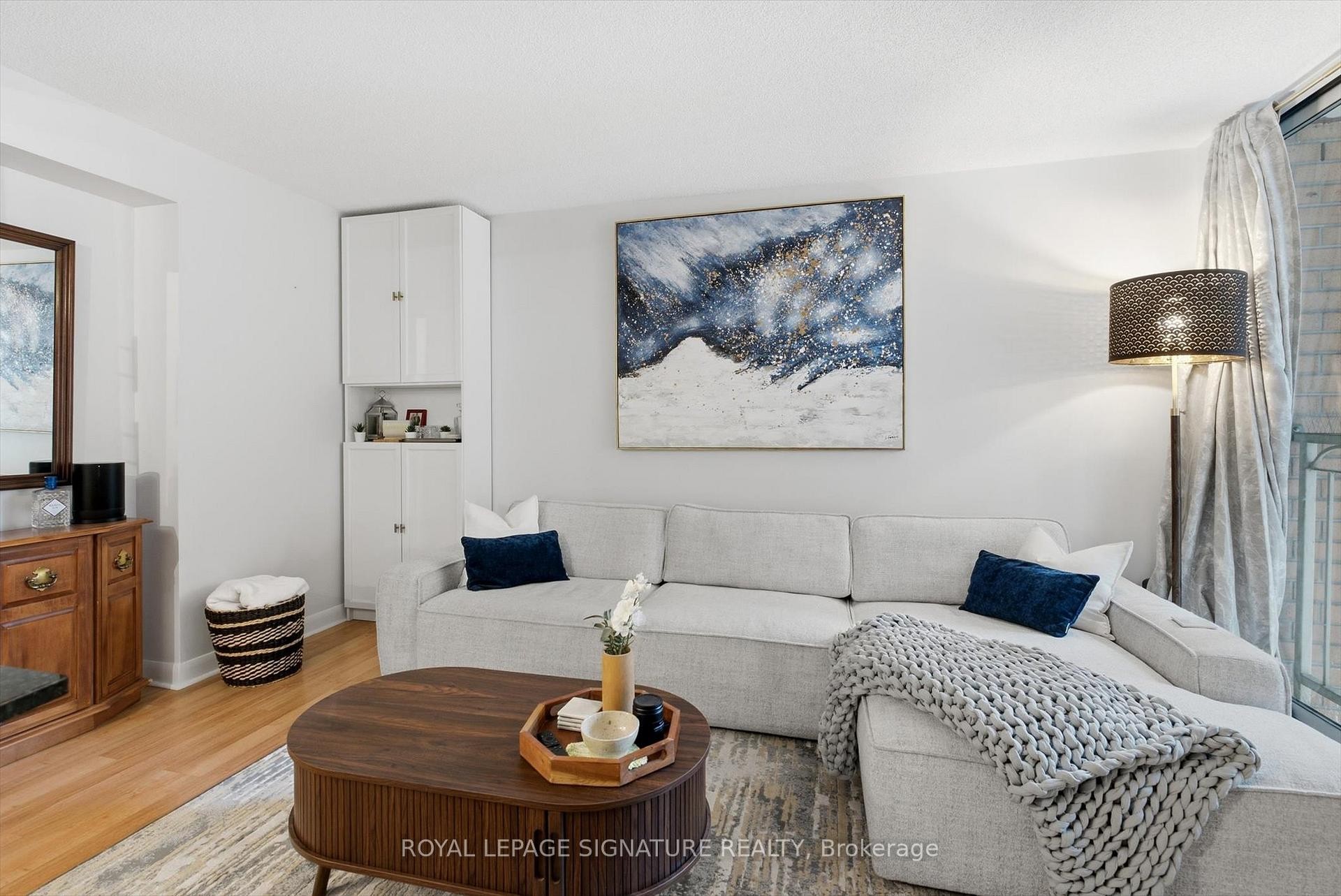 









323


Richmond

Street East, 704,
Toronto,




ON
M5A 3R3

