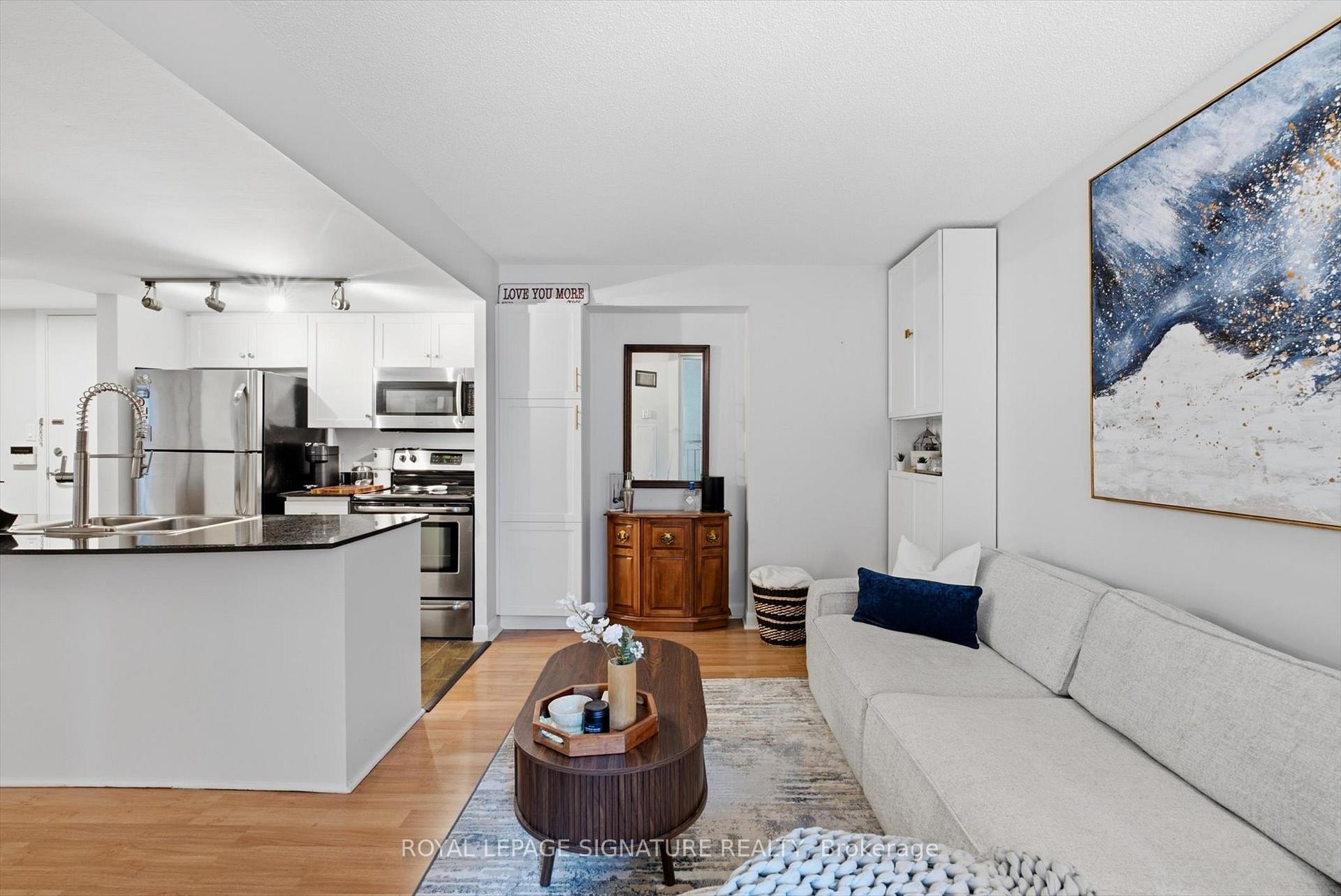 









323


Richmond

Street East, 704,
Toronto,




ON
M5A 3R3


