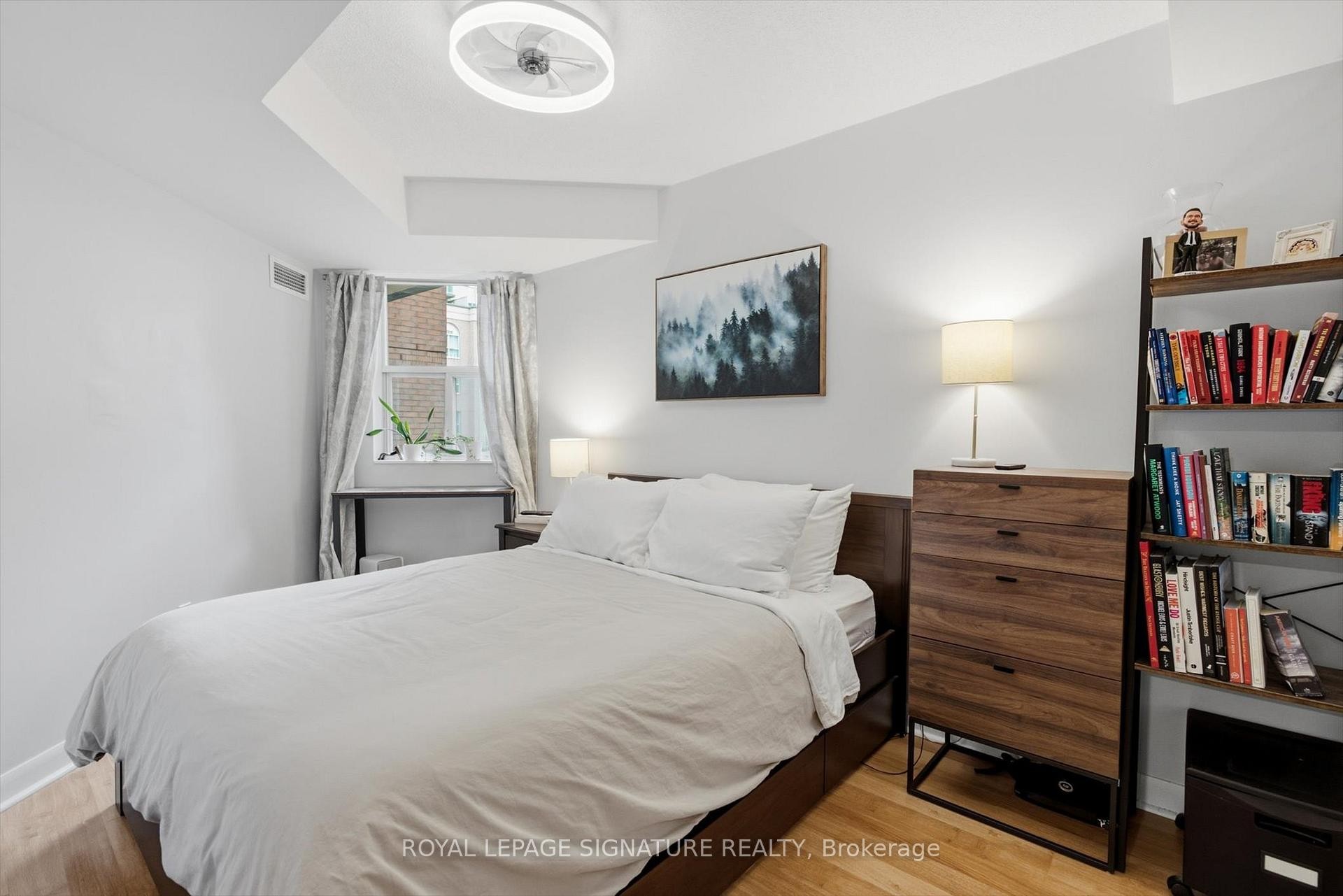 









323


Richmond

Street East, 704,
Toronto,




ON
M5A 3R3

