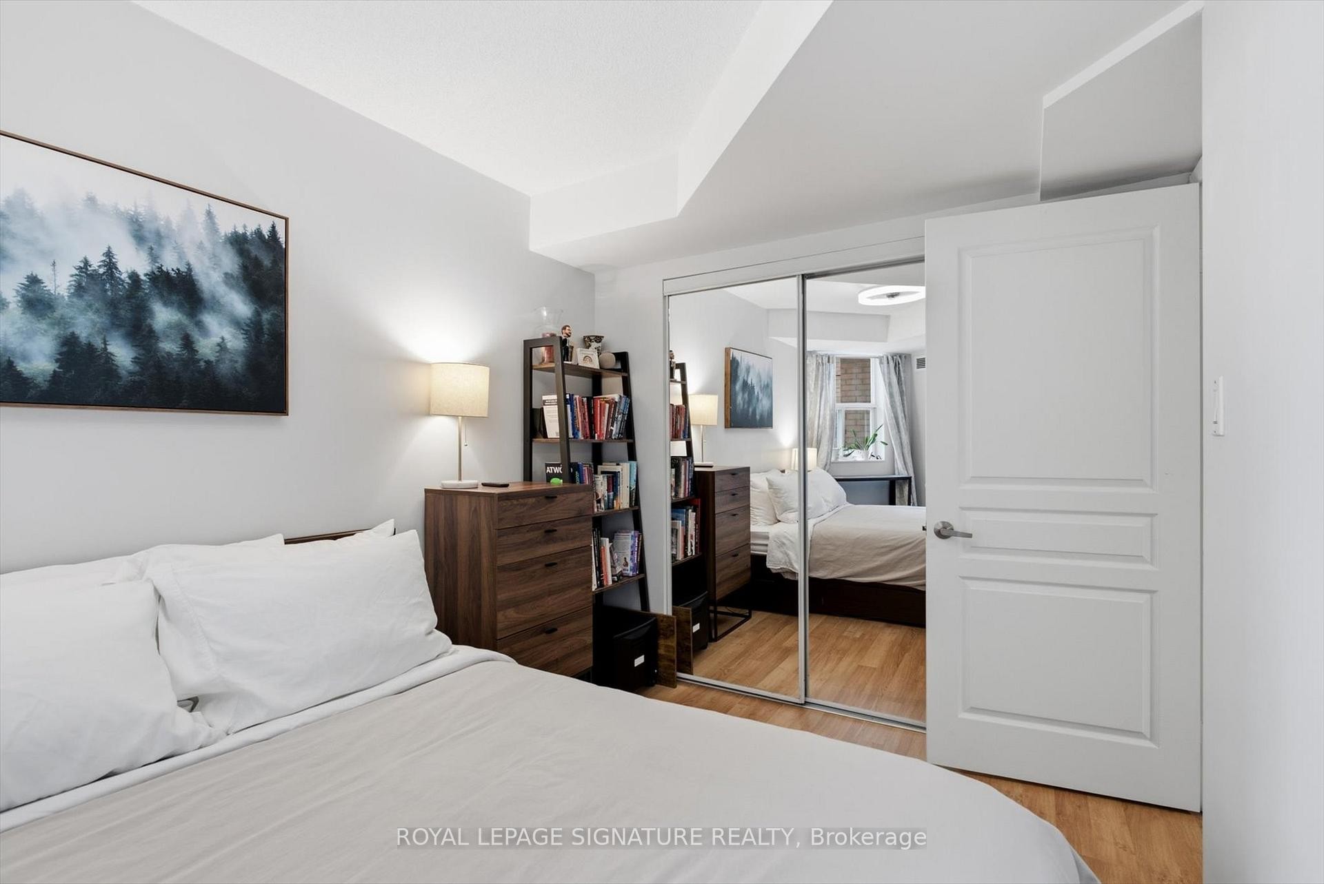 









323


Richmond

Street East, 704,
Toronto,




ON
M5A 3R3

