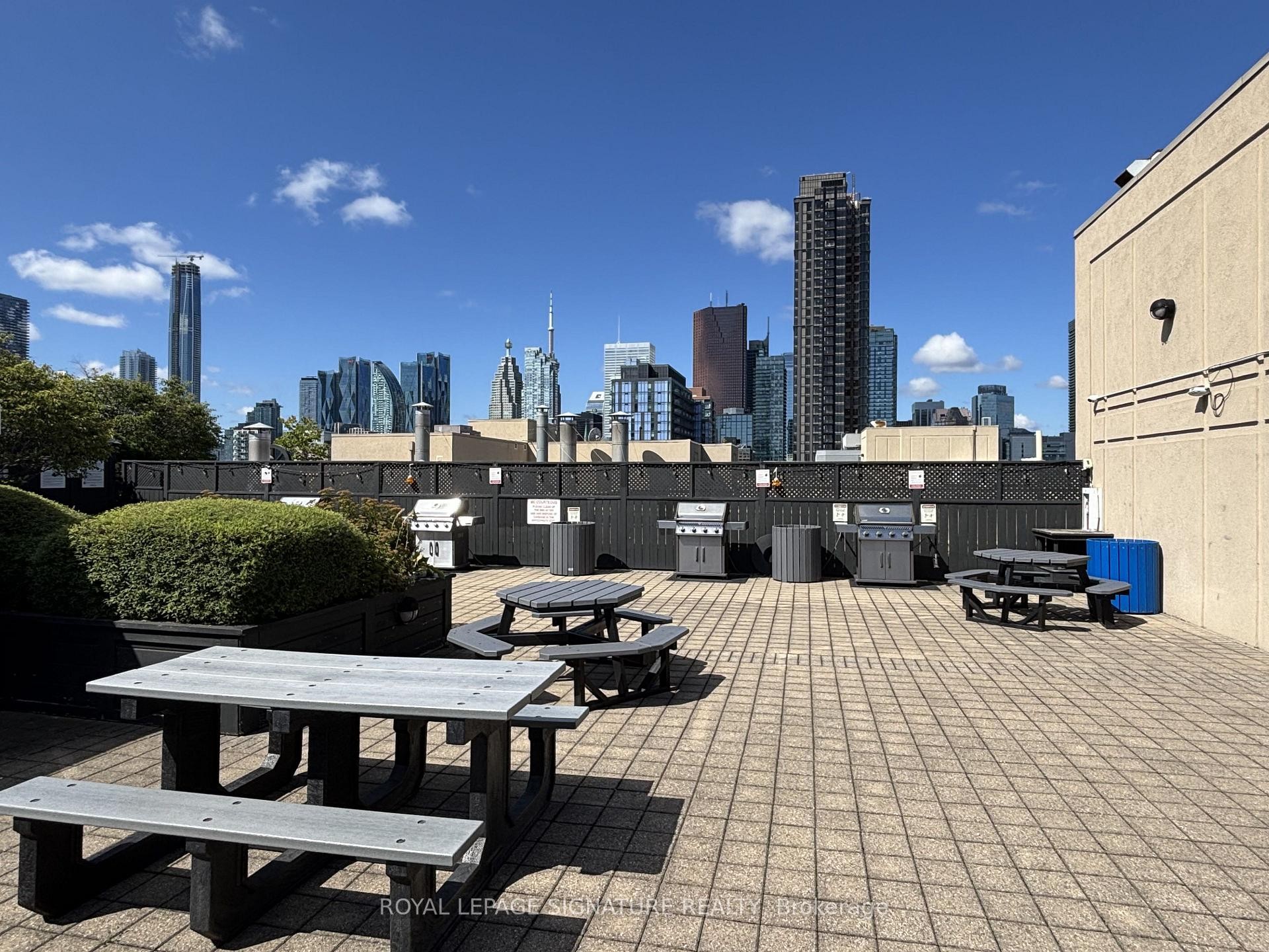 









323


Richmond

Street East, 704,
Toronto,




ON
M5A 3R3

