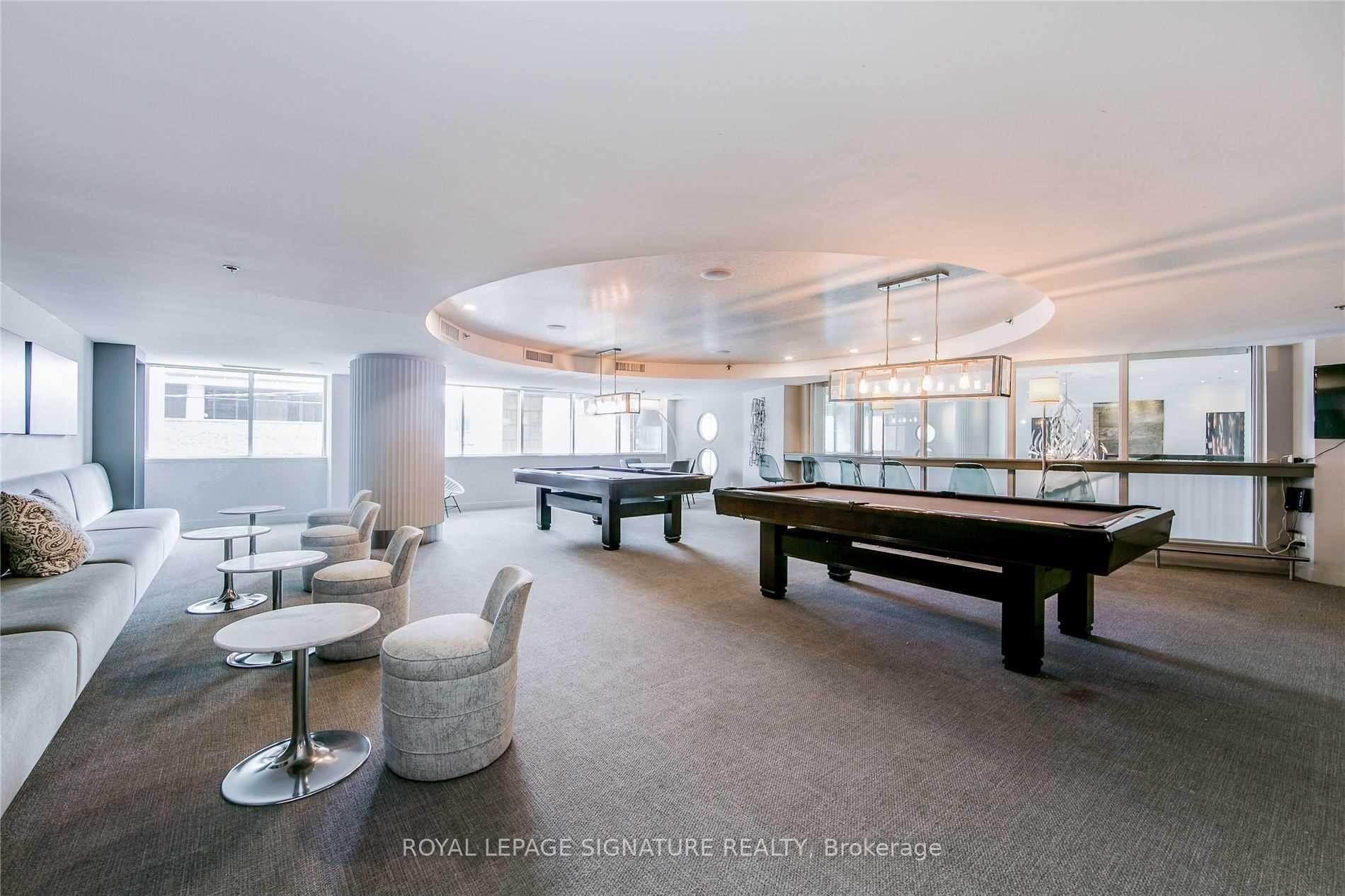 









323


Richmond

Street East, 704,
Toronto,




ON
M5A 3R3

