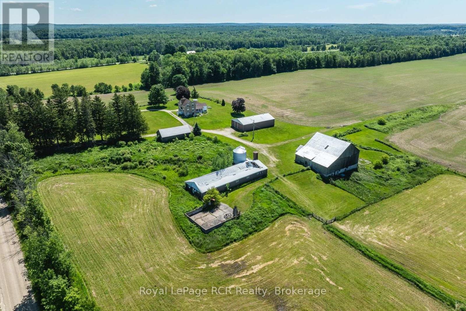 












541568 CONCESSION 14 NDR

,
West Grey,







Ontario
N0G1L0

