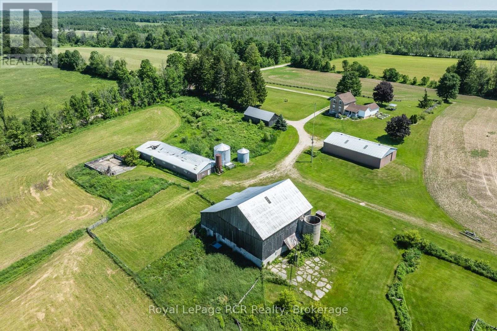 












541568 CONCESSION 14 NDR

,
West Grey,







Ontario
N0G1L0

