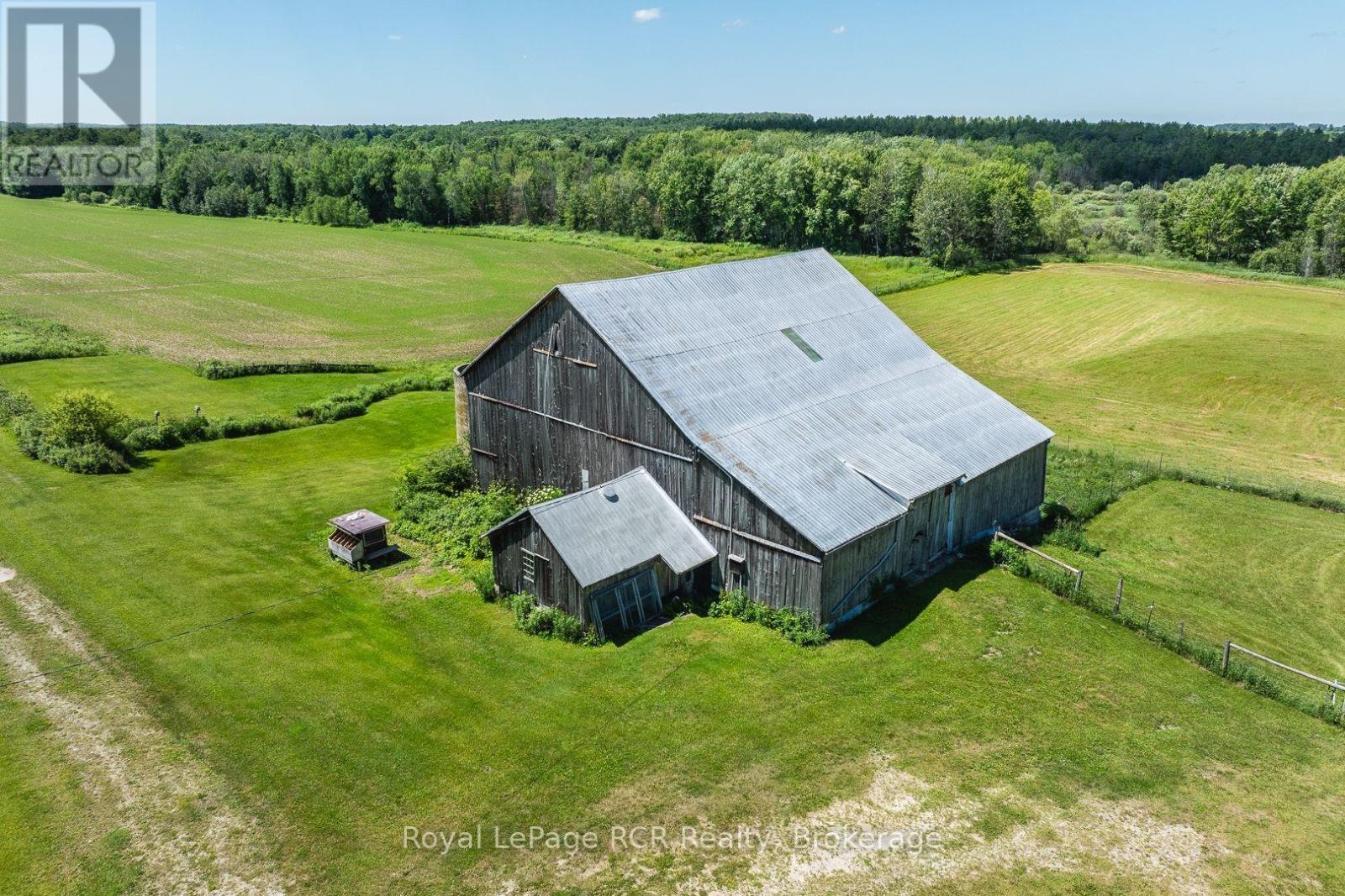 












541568 CONCESSION 14 NDR

,
West Grey,







Ontario
N0G1L0

