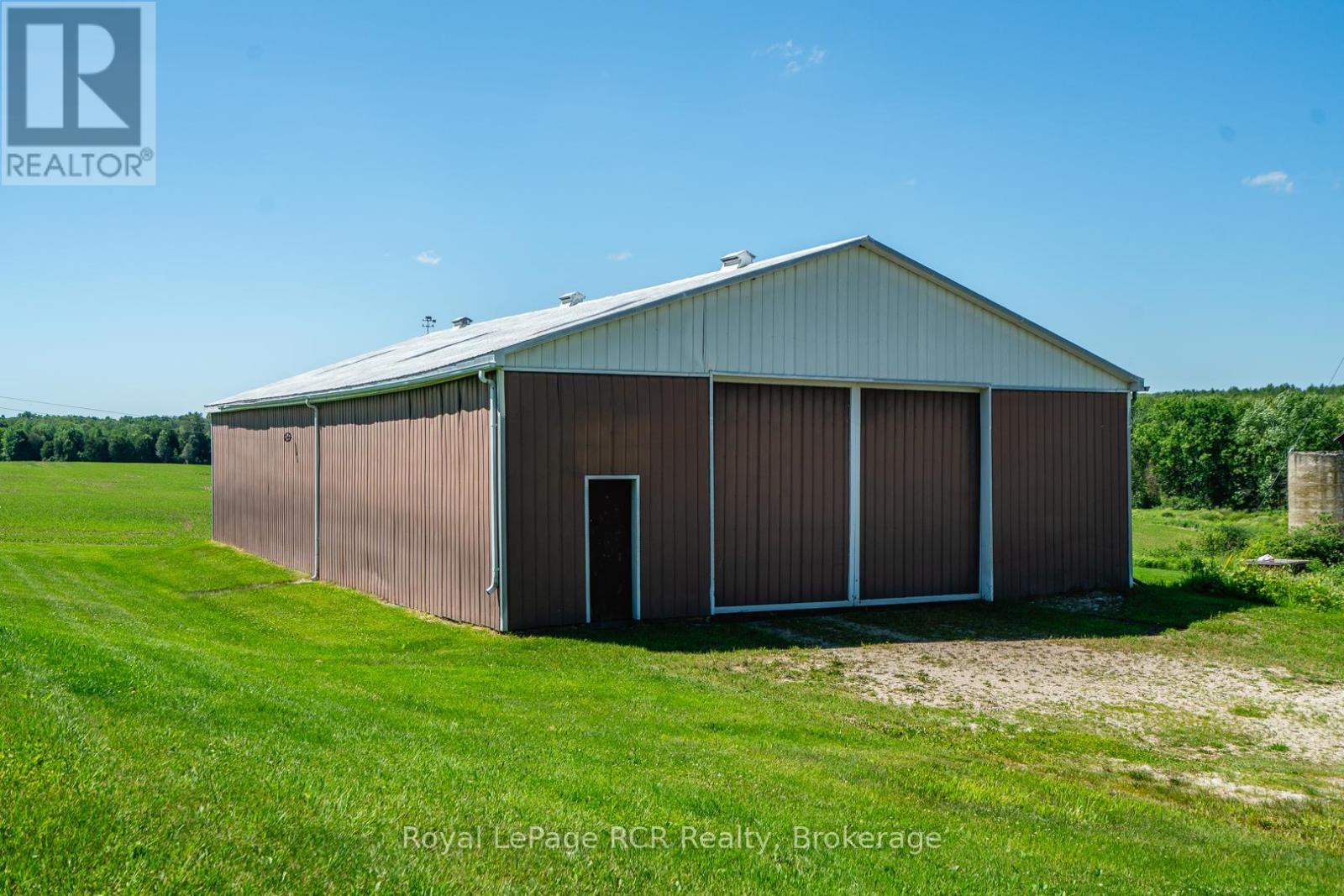 












541568 CONCESSION 14 NDR

,
West Grey,







Ontario
N0G1L0

