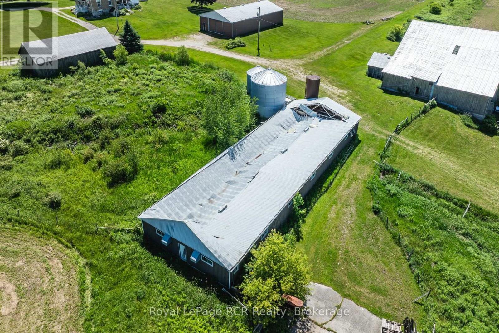 












541568 CONCESSION 14 NDR

,
West Grey,







Ontario
N0G1L0

