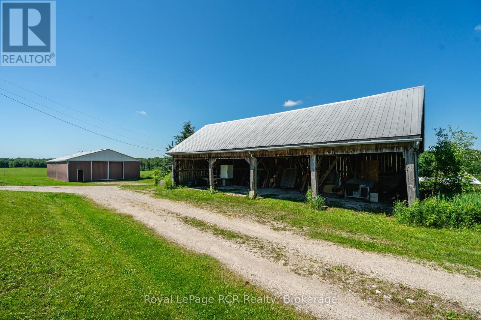 












541568 CONCESSION 14 NDR

,
West Grey,







Ontario
N0G1L0

