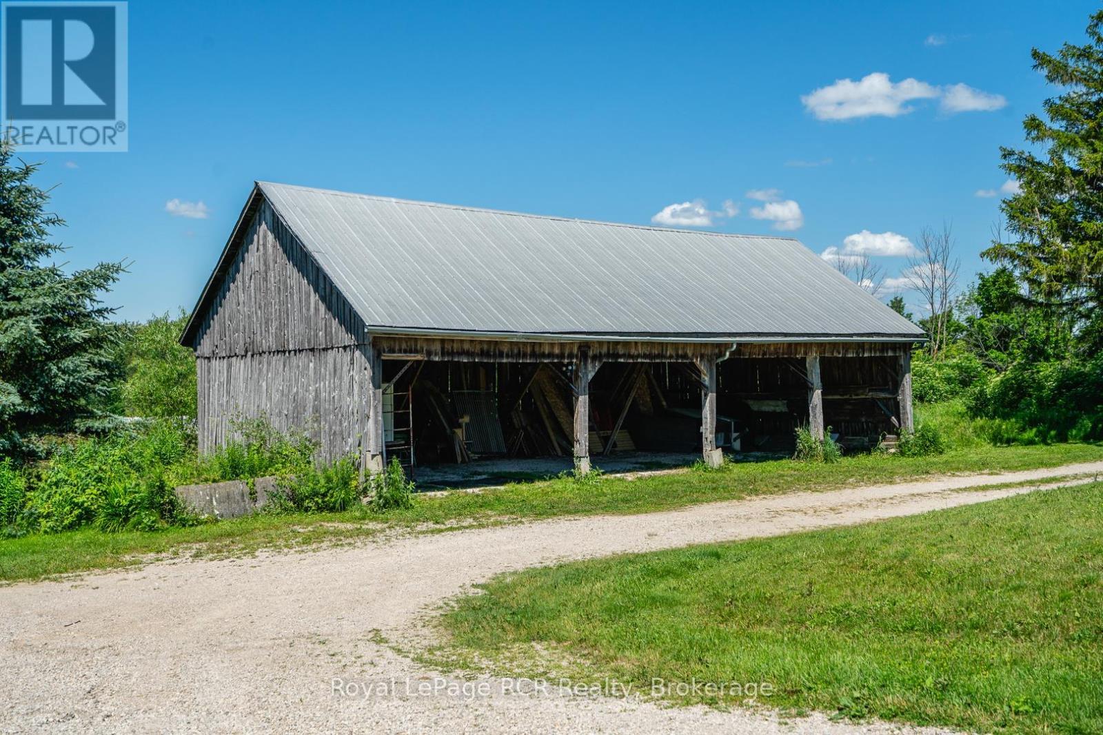












541568 CONCESSION 14 NDR

,
West Grey,







Ontario
N0G1L0

