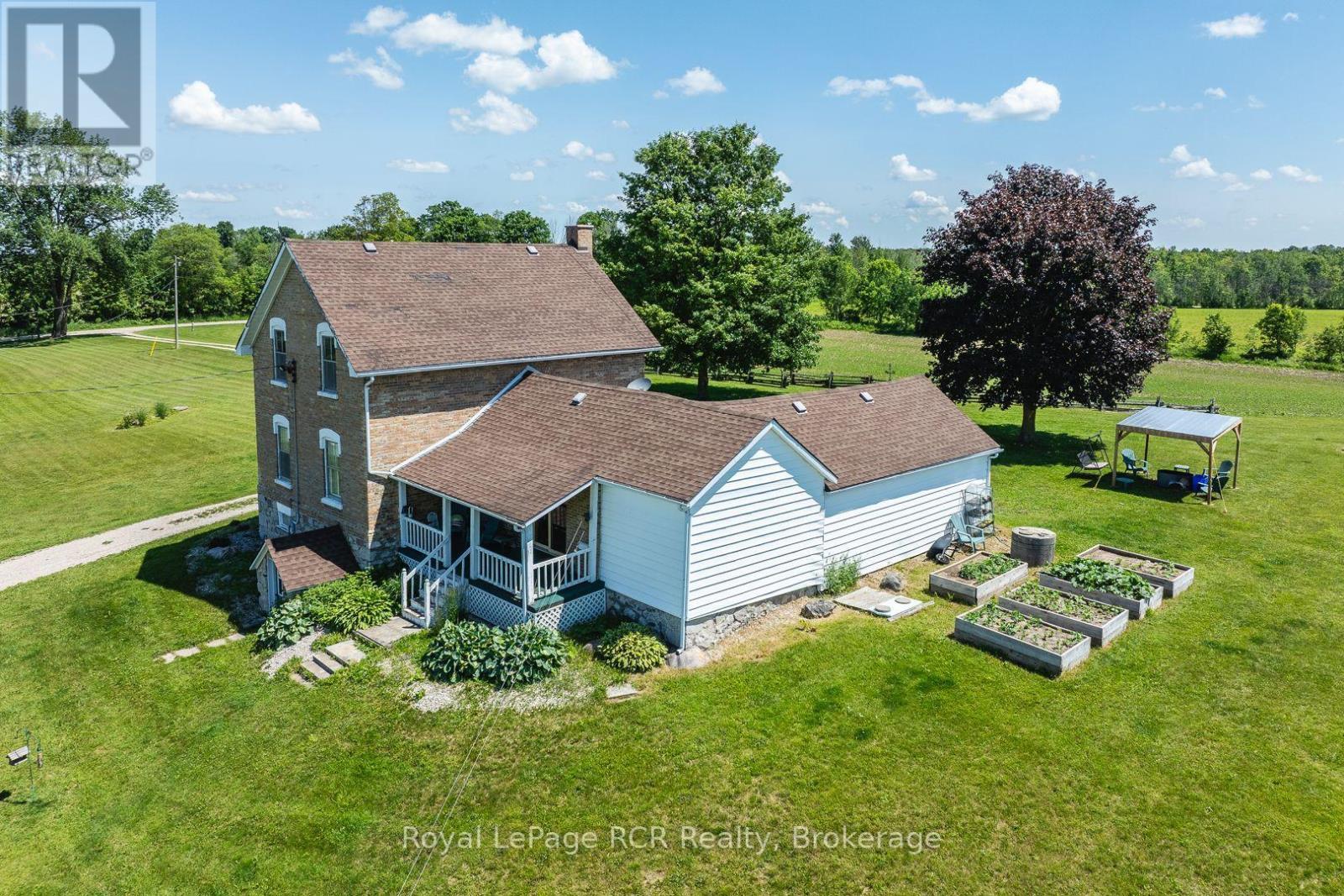 












541568 CONCESSION 14 NDR

,
West Grey,







Ontario
N0G1L0

