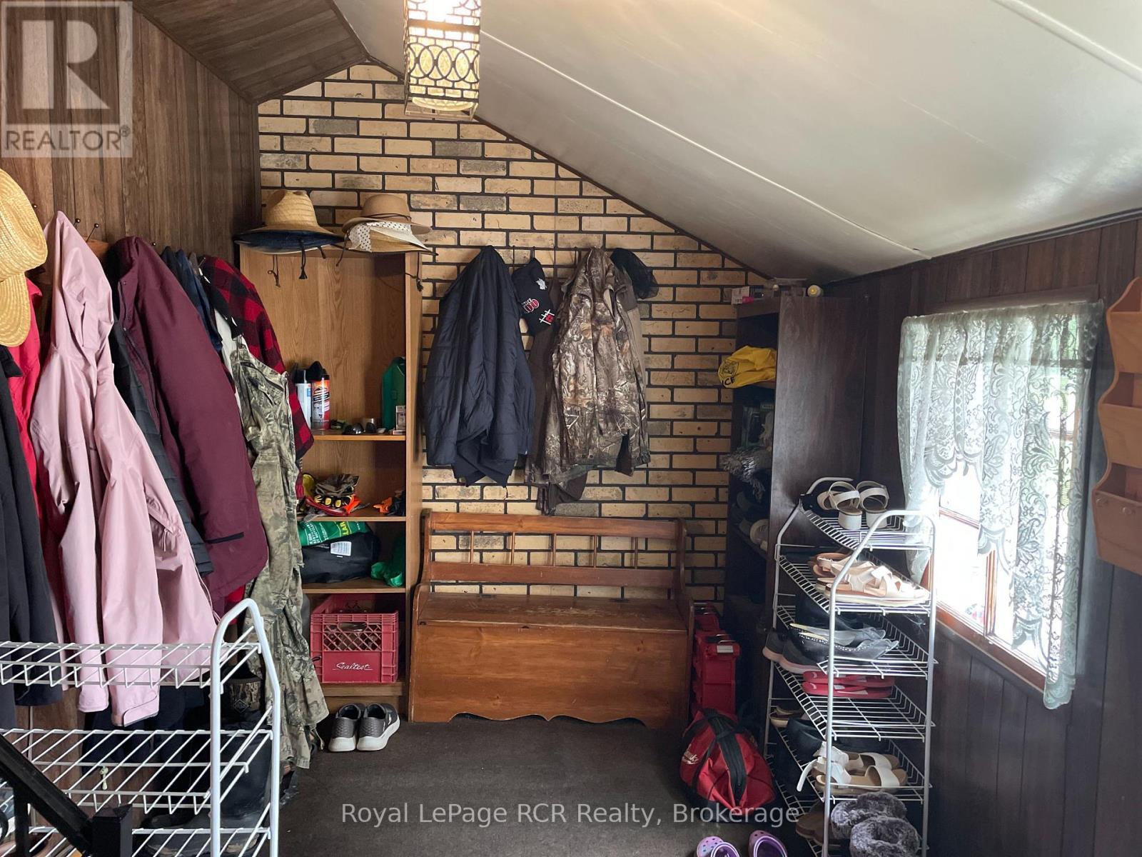 












541568 CONCESSION 14 NDR

,
West Grey,







Ontario
N0G1L0


