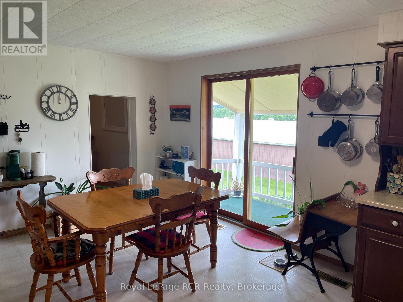 












541568 CONCESSION 14 NDR

,
West Grey,







Ontario
N0G1L0

