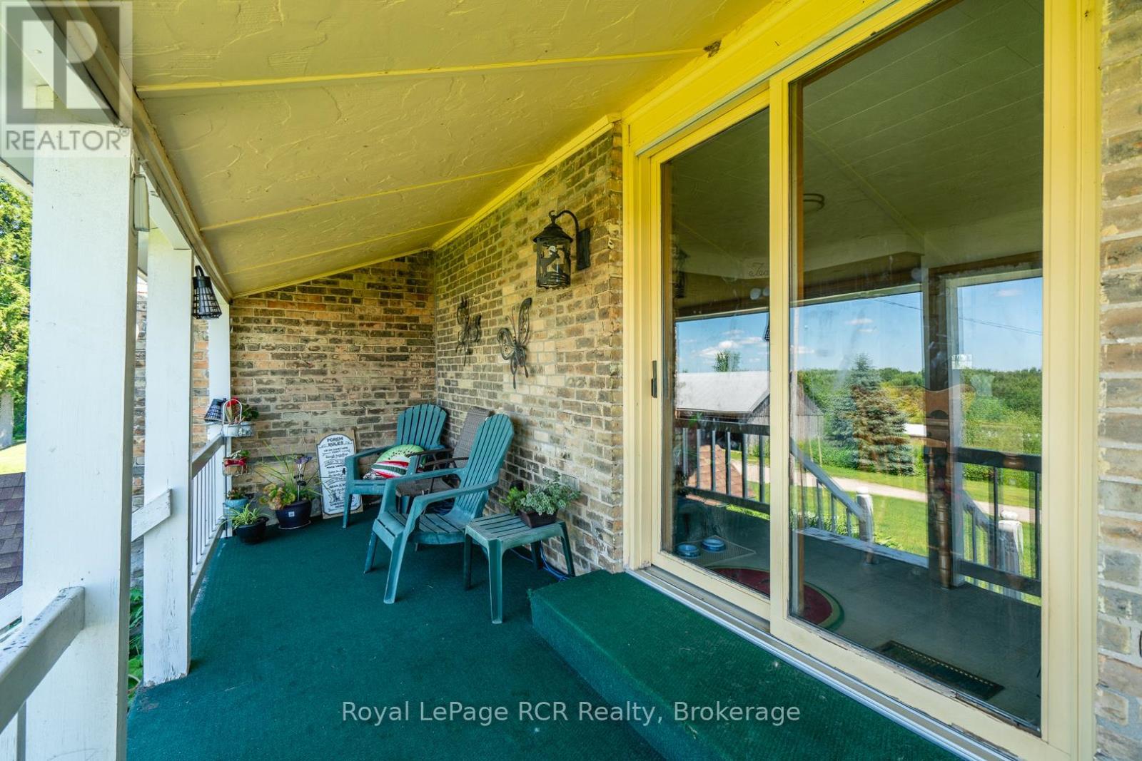 












541568 CONCESSION 14 NDR

,
West Grey,







Ontario
N0G1L0

