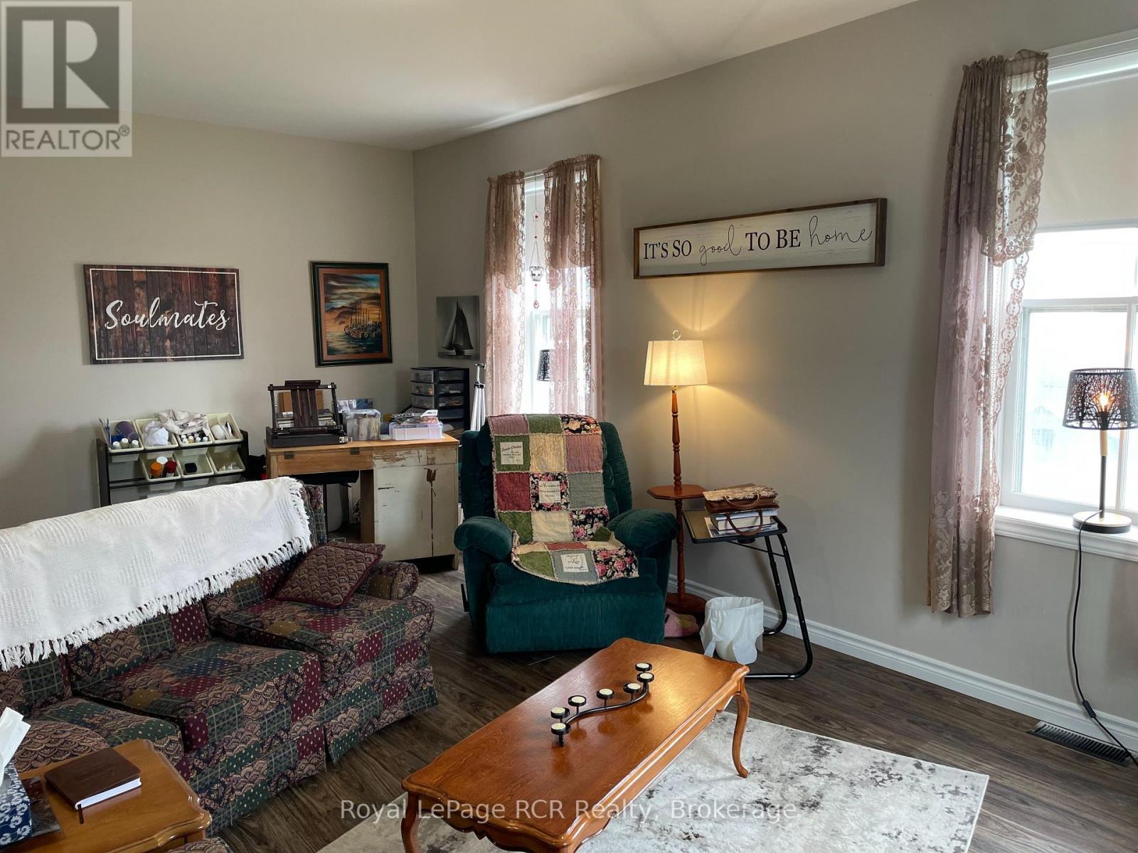 












541568 CONCESSION 14 NDR

,
West Grey,







Ontario
N0G1L0

