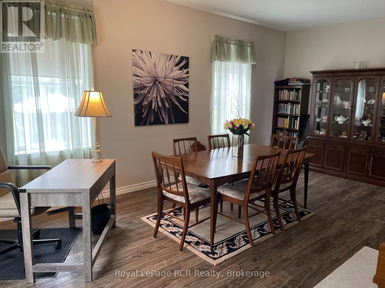 












541568 CONCESSION 14 NDR

,
West Grey,







Ontario
N0G1L0


