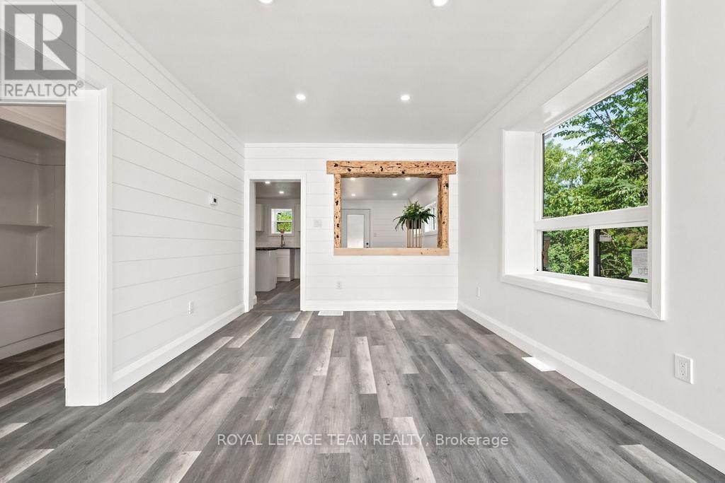 












29 GILLIES STREET

,
McNab/Braeside,




Ontario
K0A1G0


