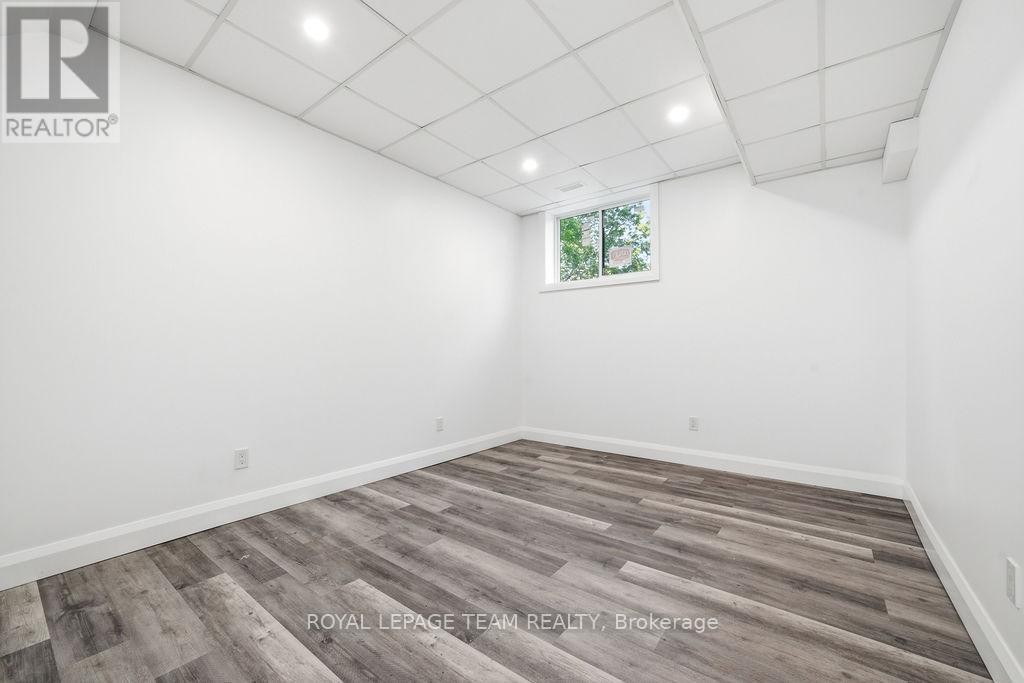 












29 GILLIES STREET

,
McNab/Braeside,




Ontario
K0A1G0


