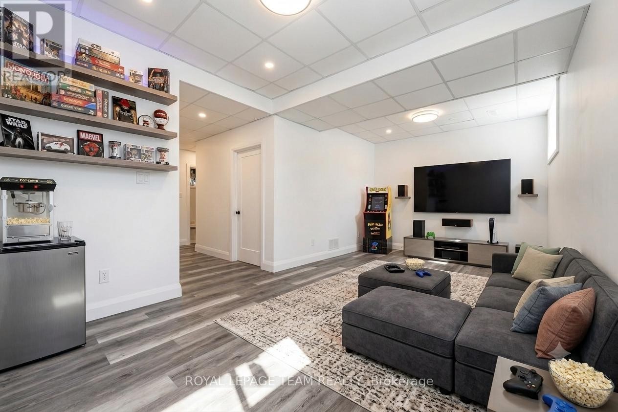 












29 GILLIES STREET

,
McNab/Braeside,




Ontario
K0A1G0

