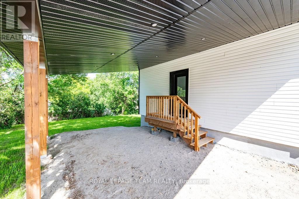 












29 GILLIES STREET

,
McNab/Braeside,




Ontario
K0A1G0

