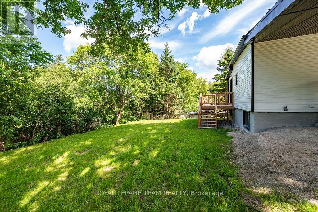 












29 GILLIES STREET

,
McNab/Braeside,




Ontario
K0A1G0

