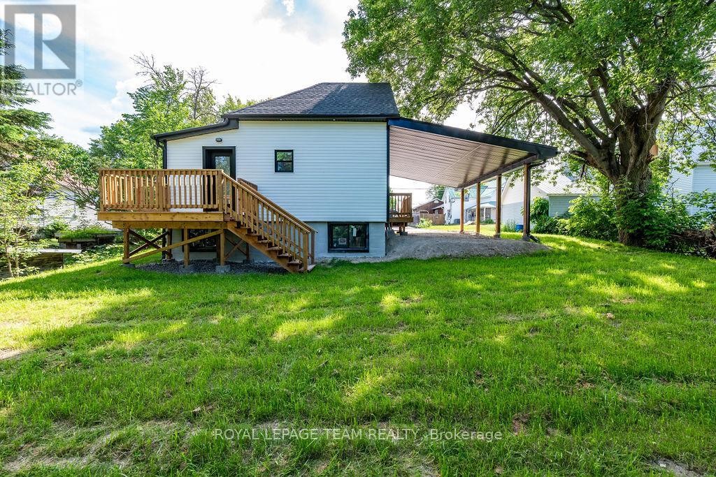












29 GILLIES STREET

,
McNab/Braeside,




Ontario
K0A1G0

