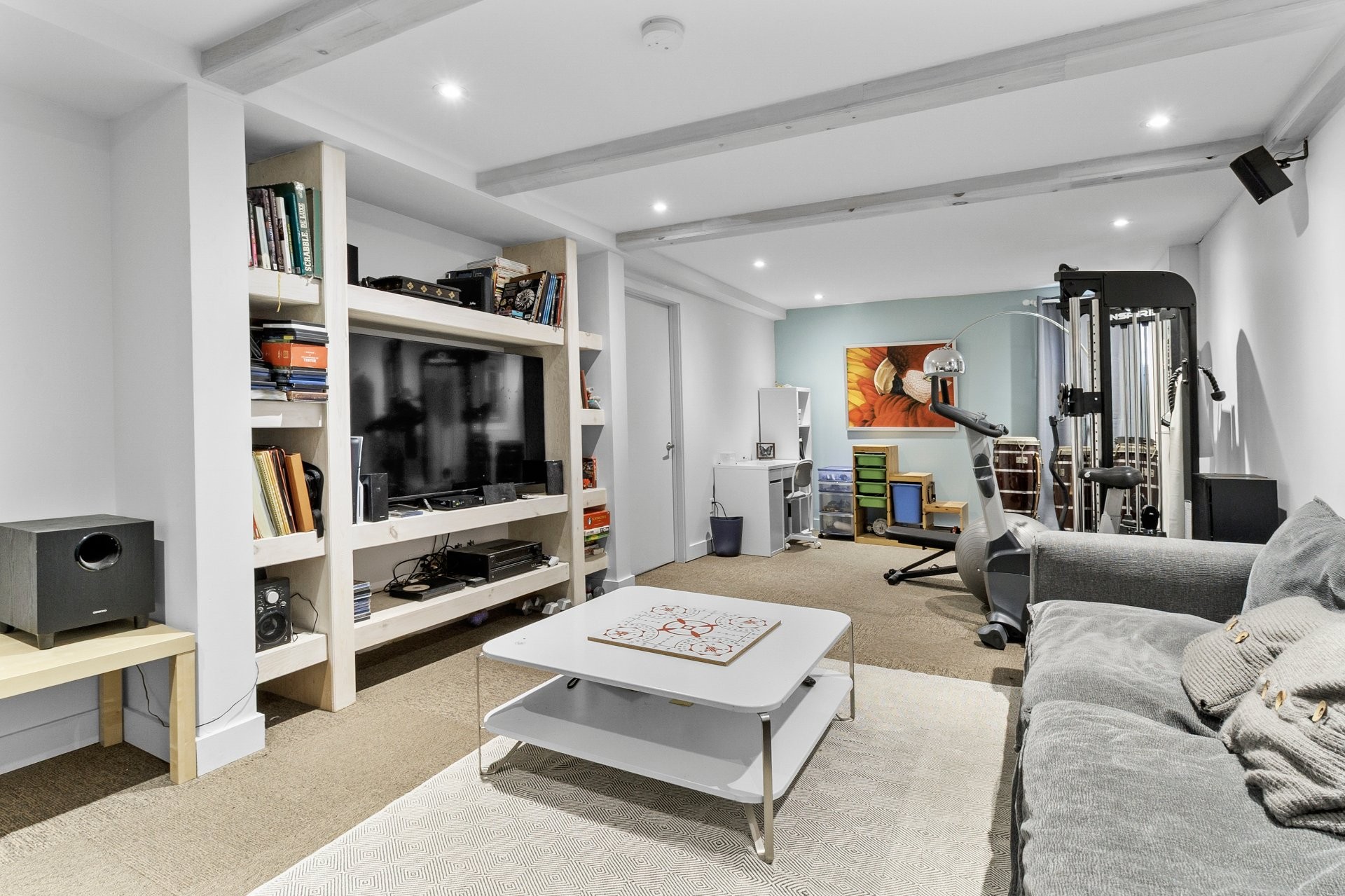 









230


Rue René

,
Magog,




QC
J1X7P7

