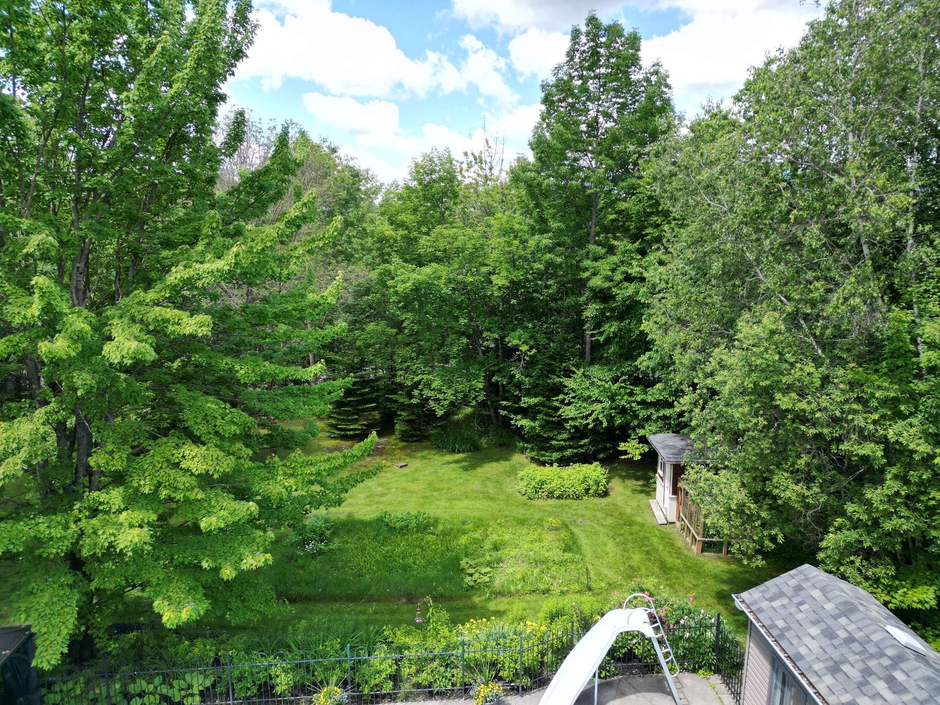 









230


Rue René

,
Magog,




QC
J1X7P7

