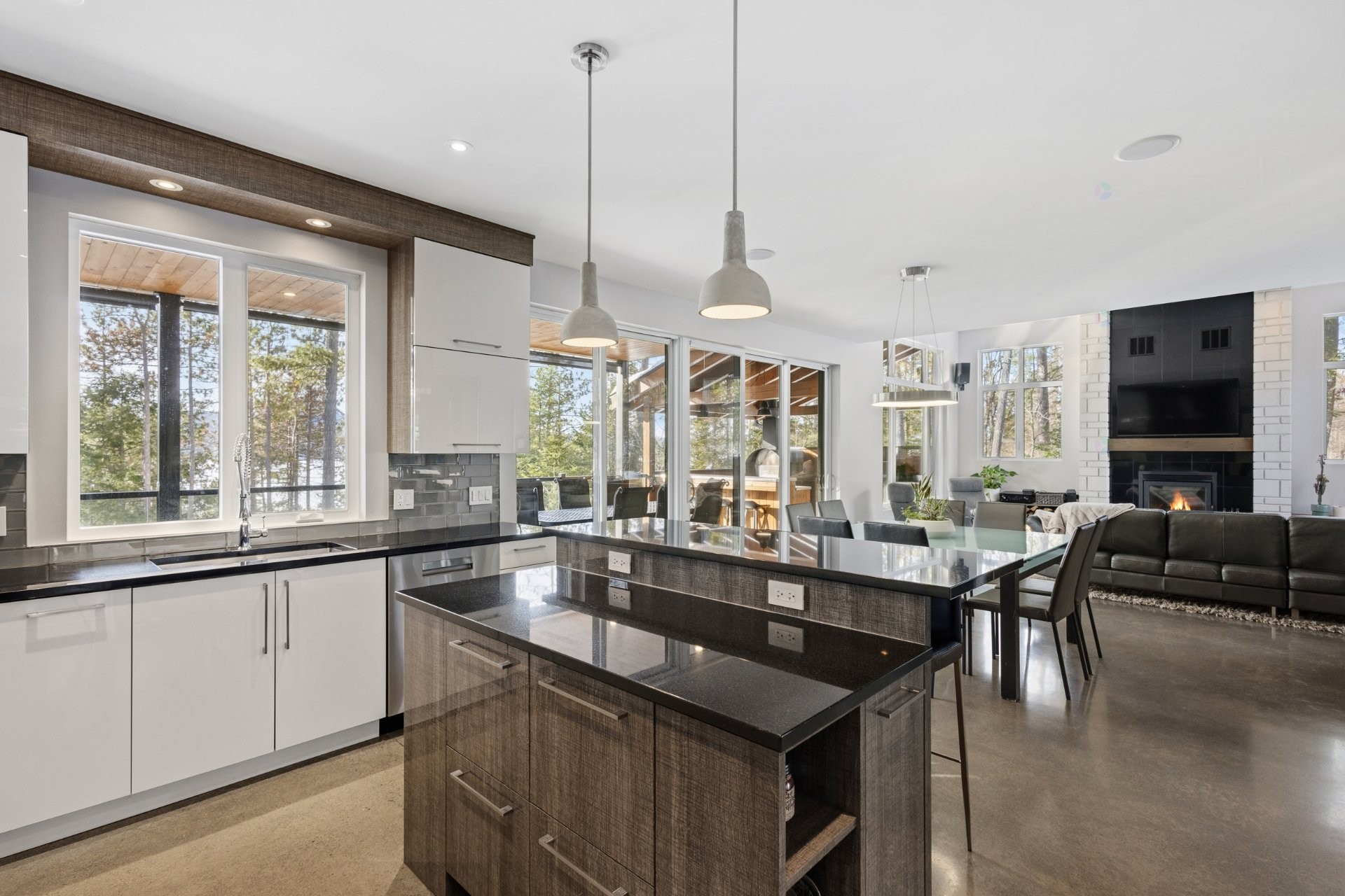 









220


Rue de l'Archipel

,
Saint-Denis-de-Brompton,




QC
J0B2P0

