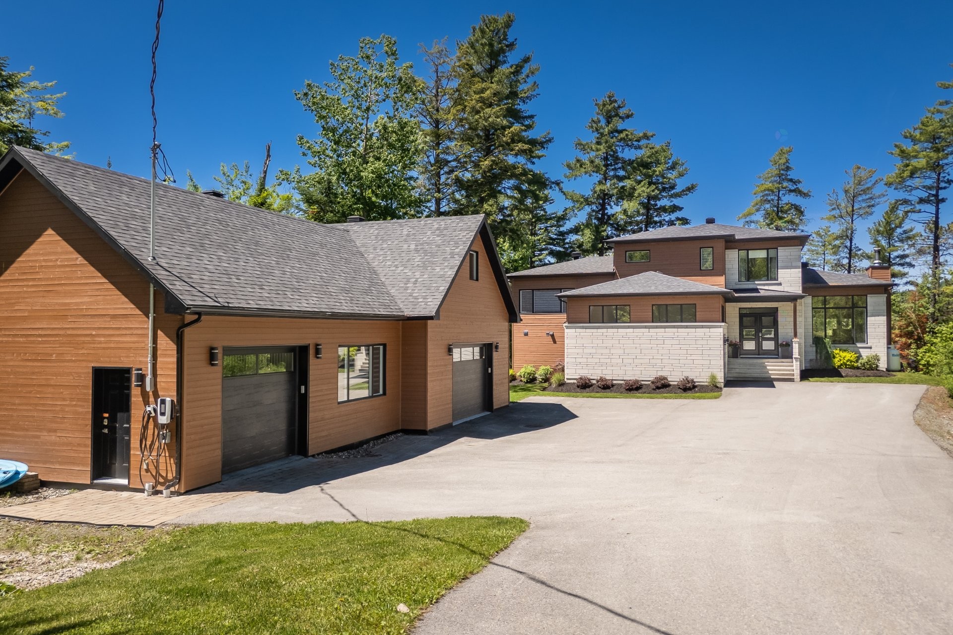 









220


Rue de l'Archipel

,
Saint-Denis-de-Brompton,




QC
J0B2P0

