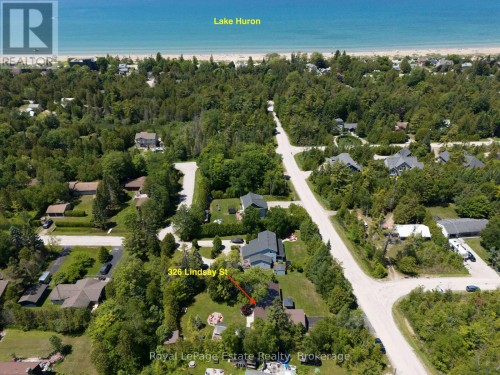 Just 3 Blocks from the Beachfront