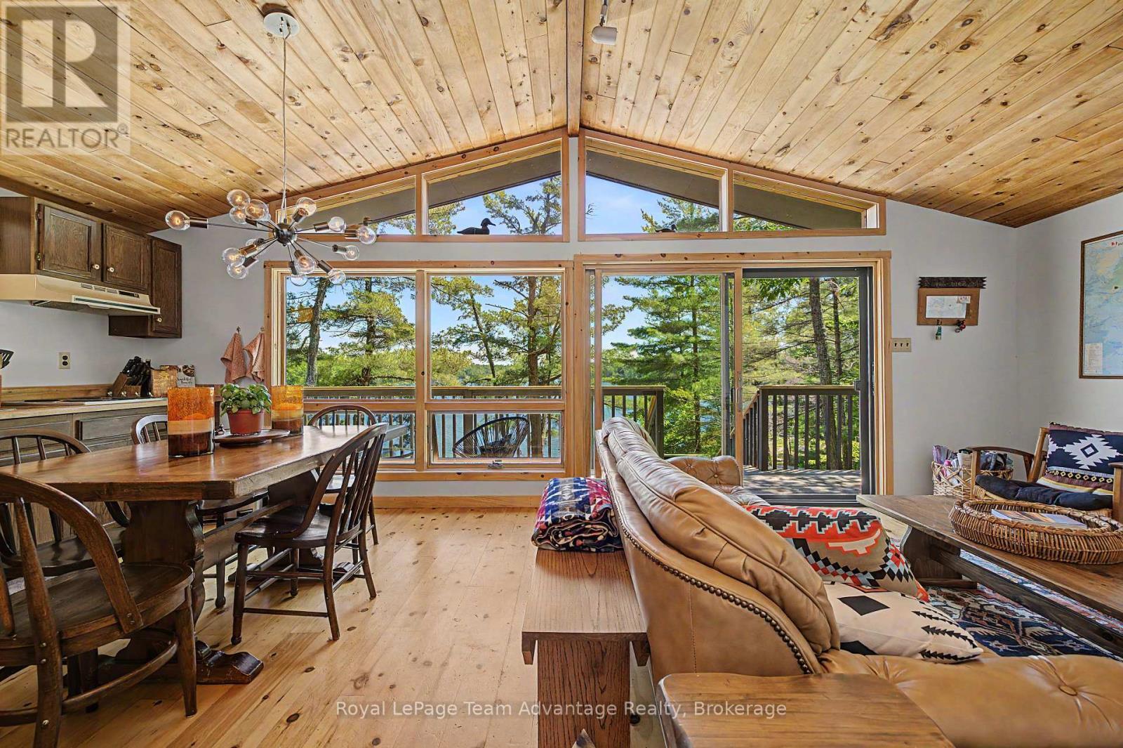 












7 A60 ISLAND

,
The Archipelago (Archipelago North),




Ontario
P0G1K0

