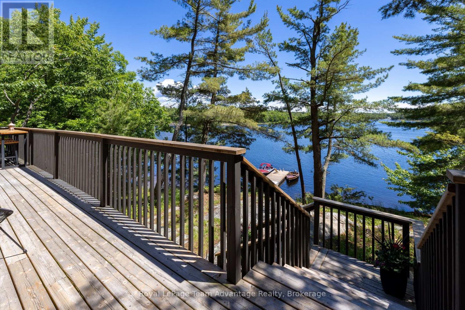 












7 A60 ISLAND

,
The Archipelago (Archipelago North),




Ontario
P0G1K0

