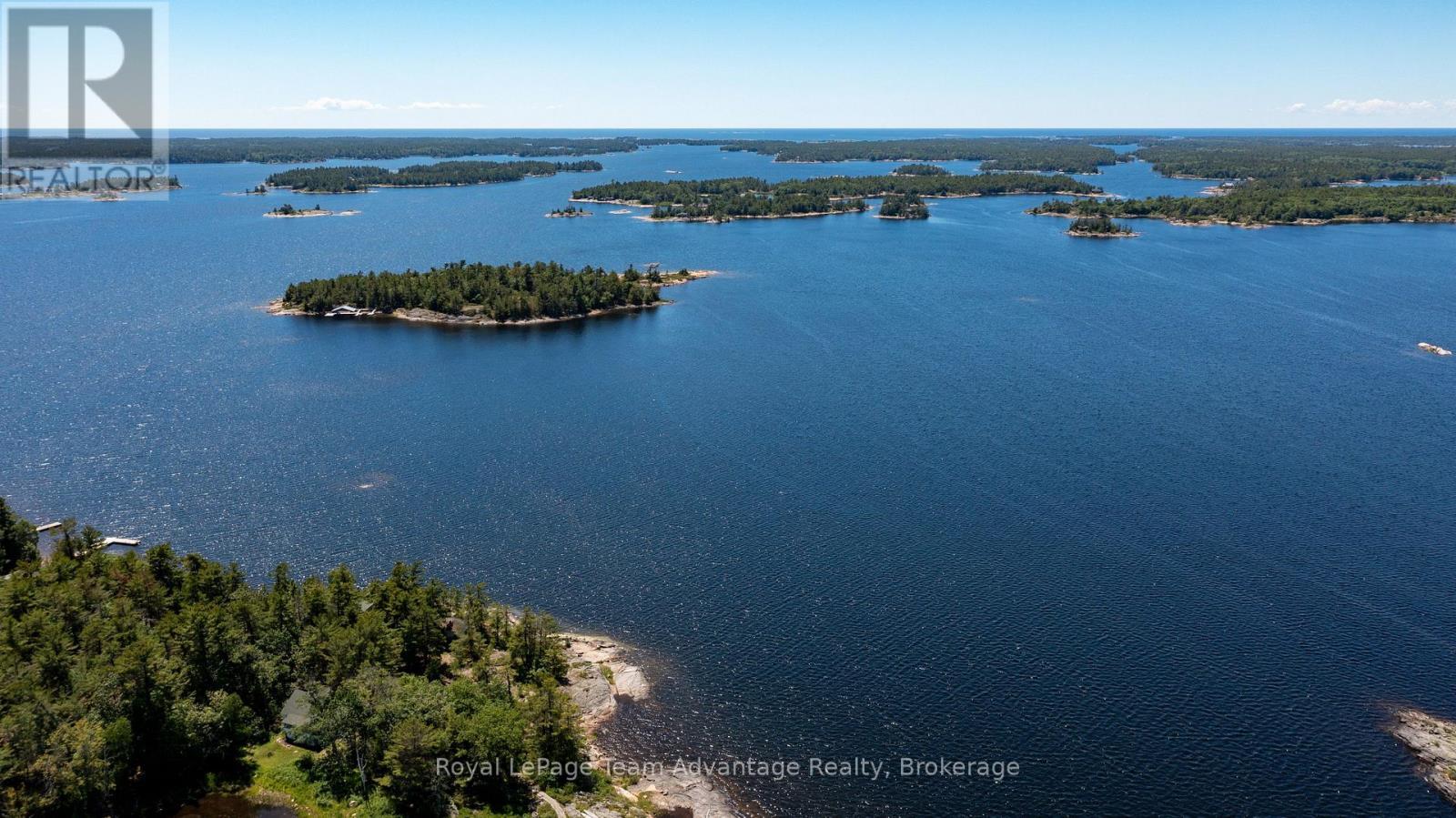 












7 A60 ISLAND

,
The Archipelago (Archipelago North),




Ontario
P0G1K0

