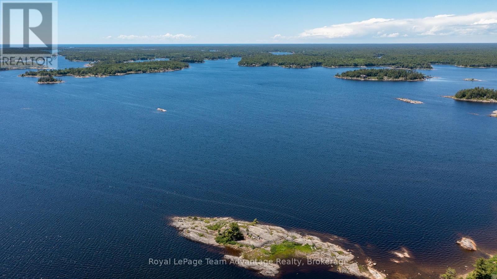 












7 A60 ISLAND

,
The Archipelago (Archipelago North),




Ontario
P0G1K0

