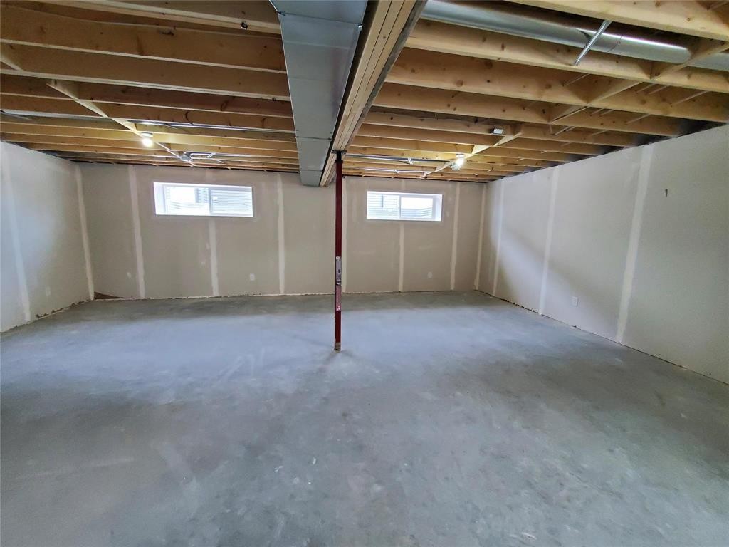 












448 St Alphonse Avenue

,
Ste Anne,




Manitoba
R5H1B6

