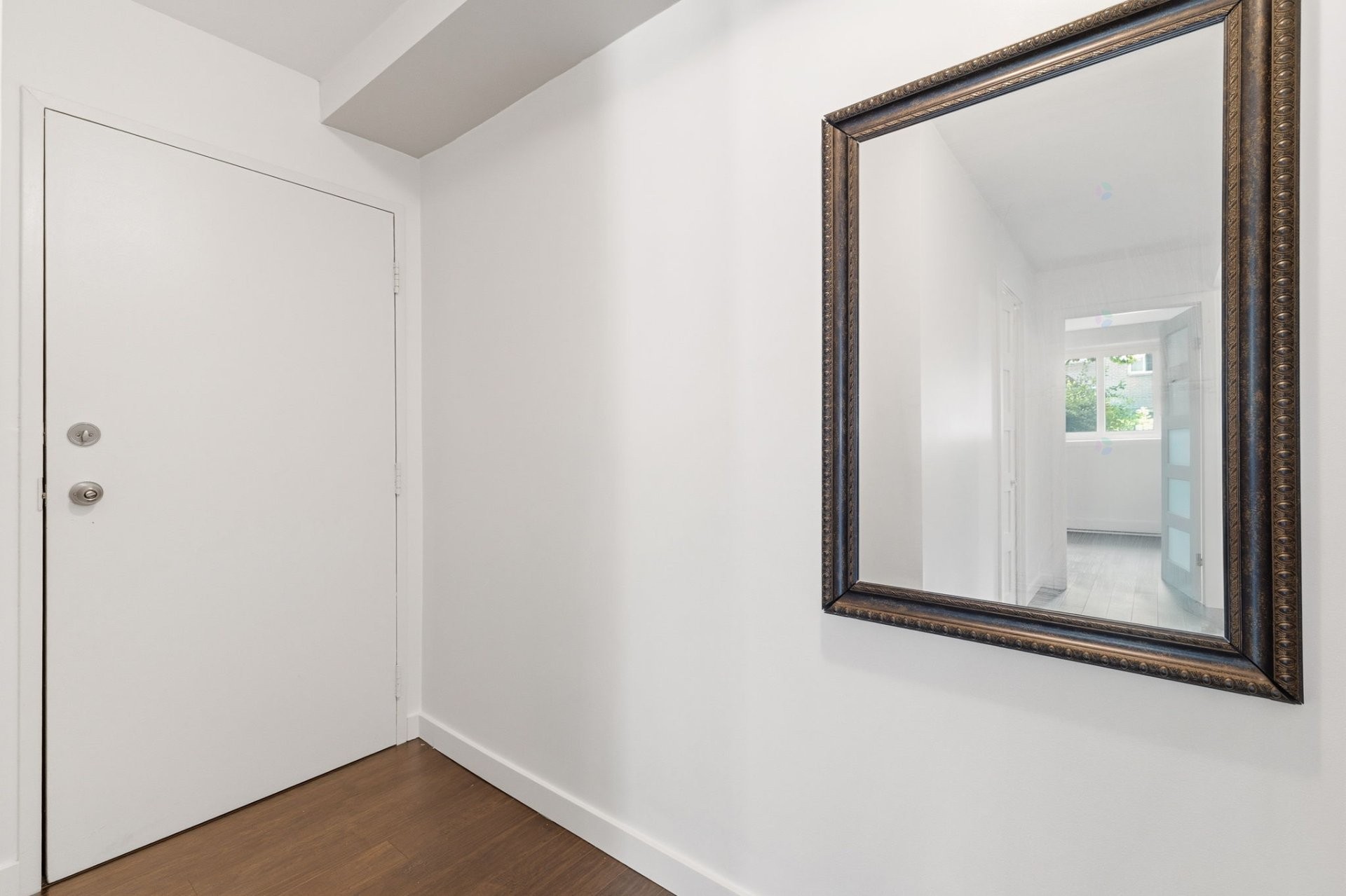 









213


Place des Sorbiers

,
Gatineau (Hull),




QC
J8Y6P9


